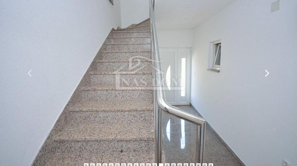 Apartman Niko Und Gaby Vodice Exterior foto